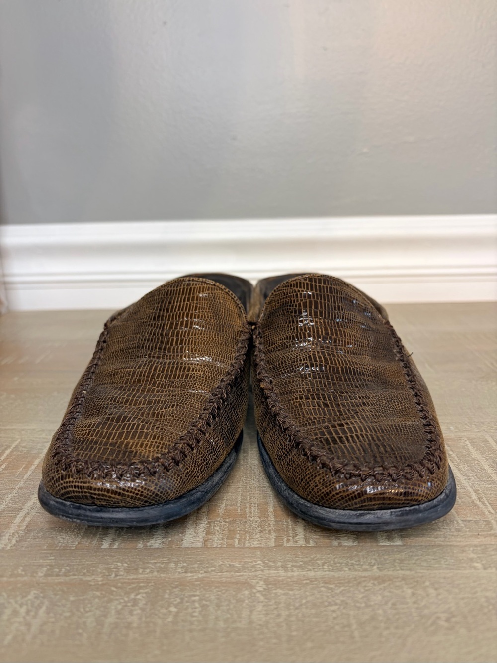 Stuart Weitzman Vintage Women’s Brown Mules, Size 7 - Picture 3 of 7